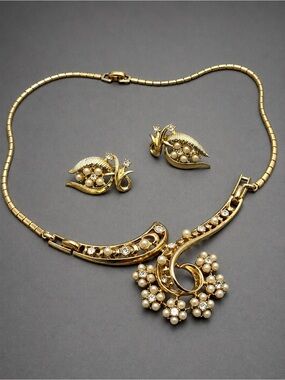 Vintage Coro Pearl and Rhinestone Necklace with Clip-On Earrings